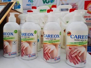 nuoc rua tay organic 300x225 - Tại sao nên mua nước rửa tay organic diệt khuẩn Careox?